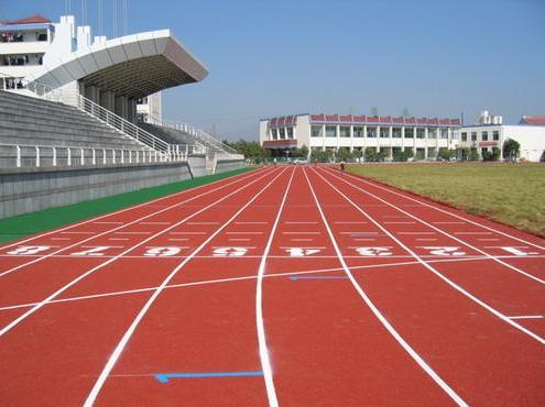泰州学校水蜜桃污视频跑道